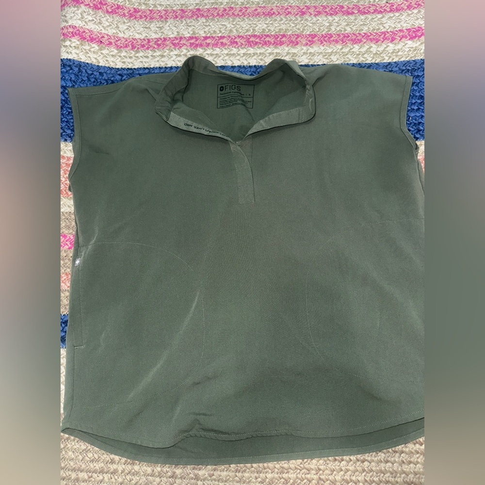 Figs Scrubs moss green set